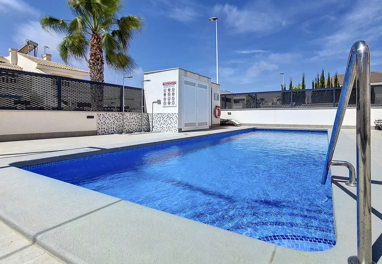 Azucena del Mar Apartamento en San Pedro del Pinatar con comodidades modernas